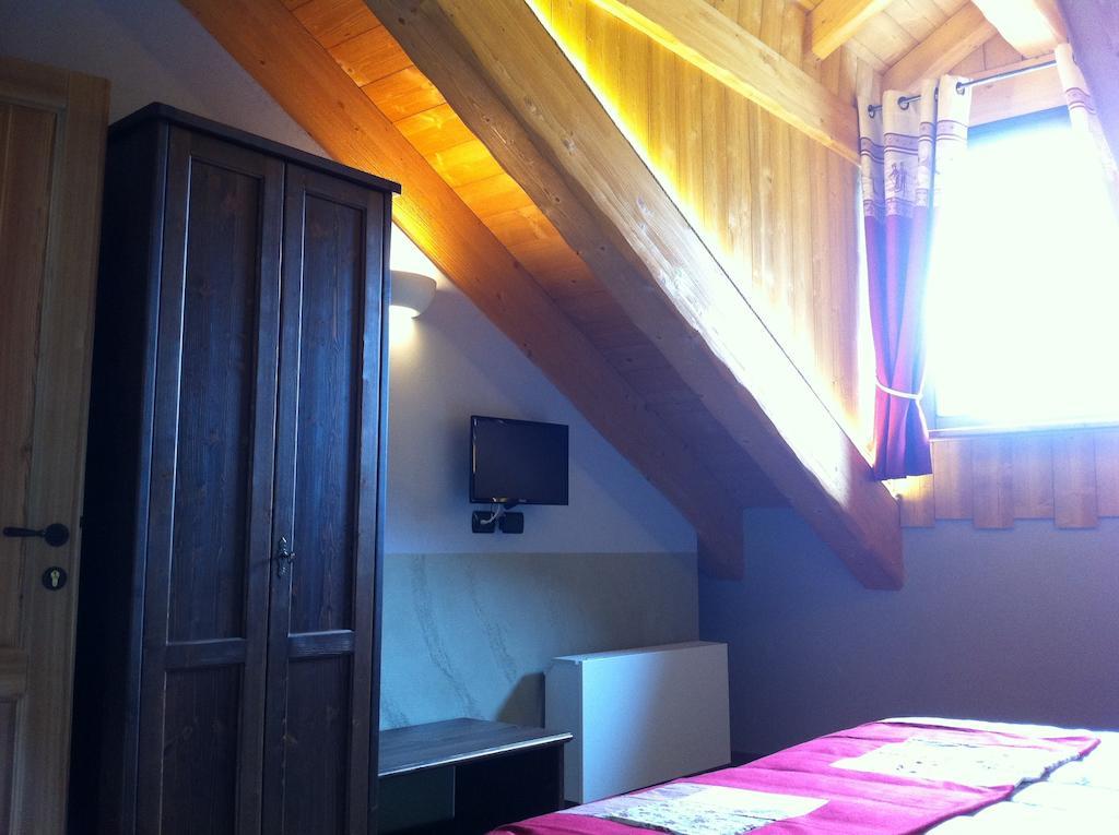 Bed and Breakfast Alpe Rebelle Bionaz Zimmer foto