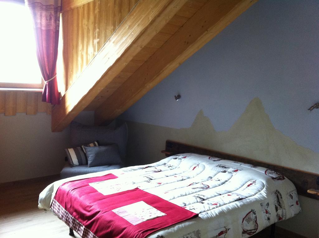 Bed and Breakfast Alpe Rebelle Bionaz Zimmer foto